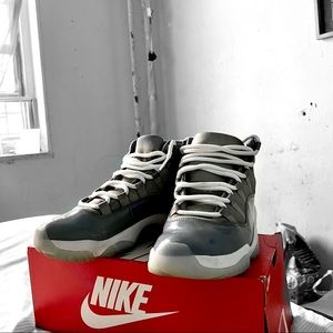 Air Jordan 11 Retro 'Cool Grey' 2021 Size 9